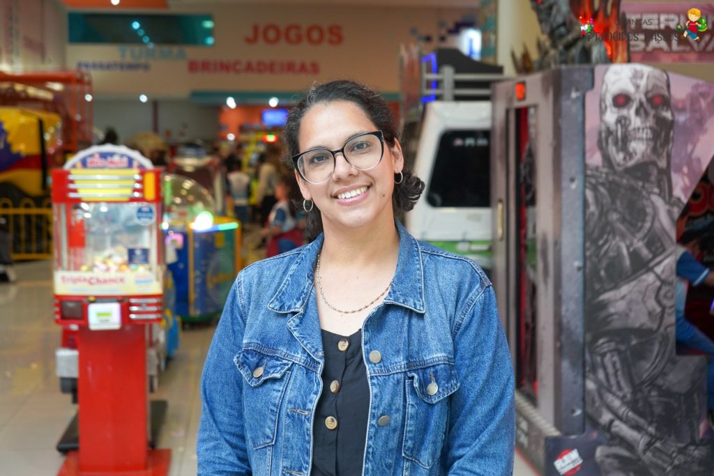 Passeio com a galerinha da Escola Municipal Maria Aparecida Camargo de  Souza para o Parks & Games, Shopping Pátio Pinda. – Projeto Social Grêmio  União